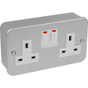 Metal Clad - 13A twin switch socket